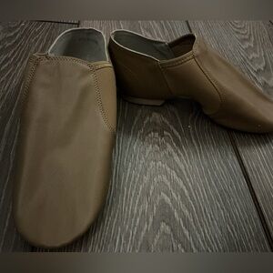 Women's Tan Slip-On Ballet Shoes